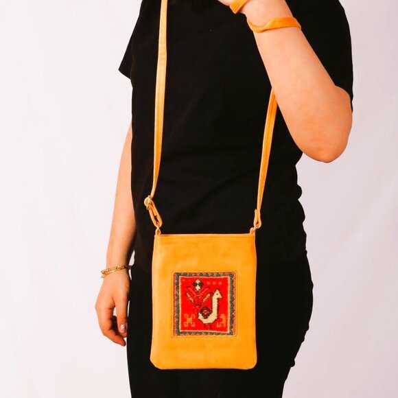 Handwoven Wool Kilim Unisex Crossbody Bag - Picture 5 of 6